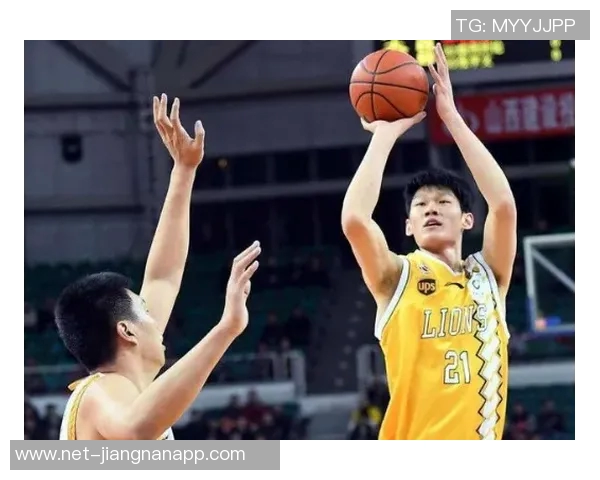 周琦轻松表现仅用7分钟高效拿下9分2板1断下半场未再出战